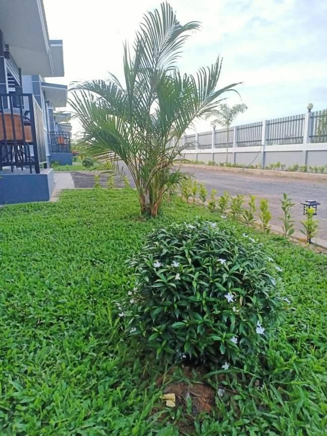 Отель Purada Garden Khun Han Экстерьер фото